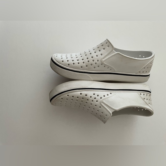 Native - Picture 2 of 5